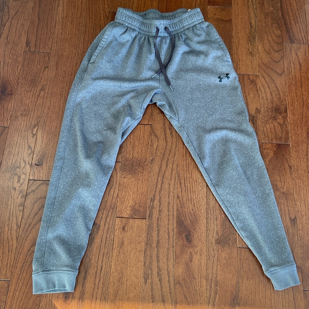UNDER ARMOUR Women's fittedFleece Joggers EUC
